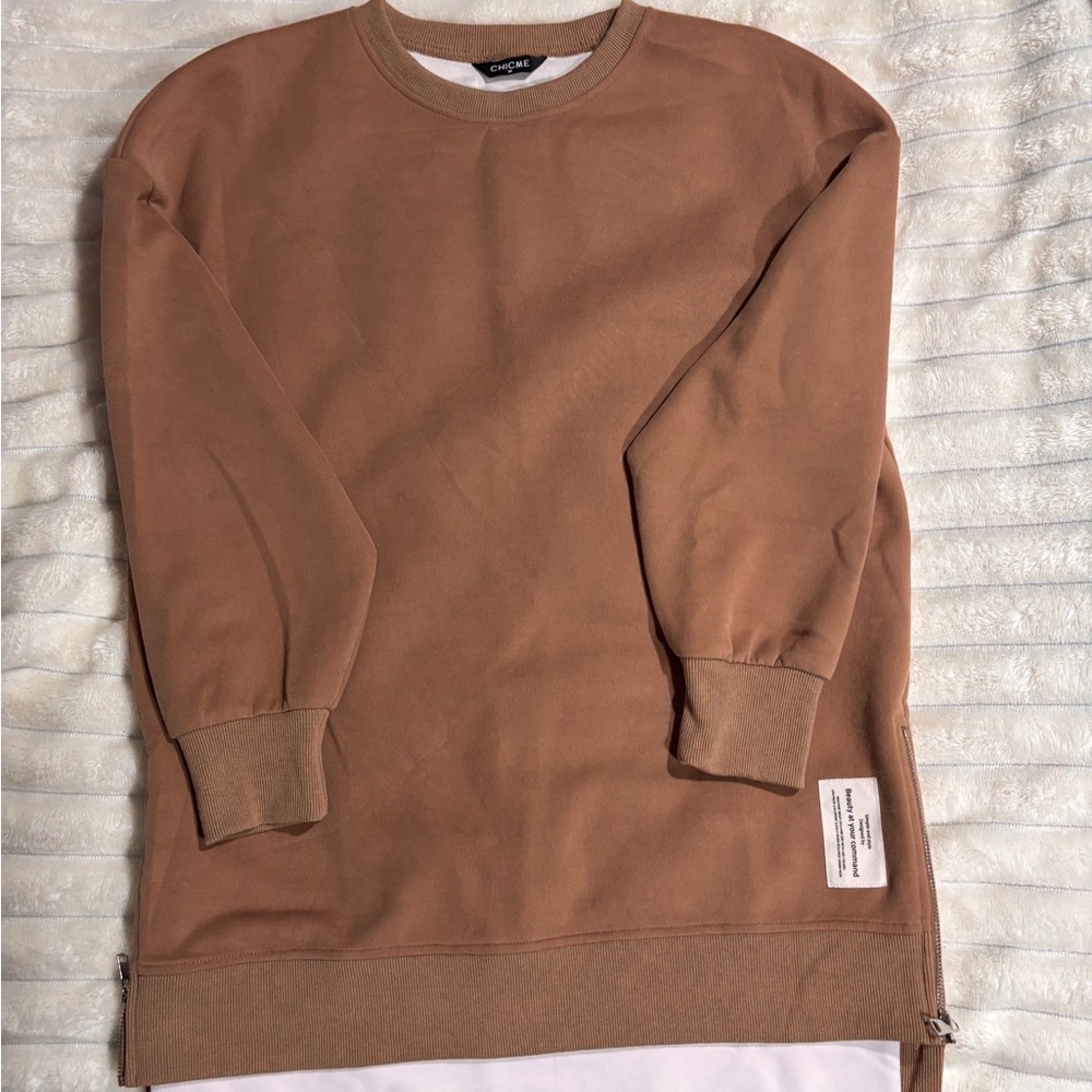 Chic Tan Crewneck Sweater for Men